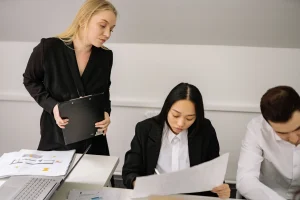 ANDA PUSING DENGAN MANAJEMEN ADMINISTRASI KANTOR? MUNGKIN INI AKAR MASALAH YANG SELAMA INI TERLEWAT