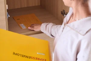 MAIL HANDLING: MENGAPA PENGELOLAAN SURAT MASIH MENJADI KUNCI KELANCARAN ADMINISTRASI PERUSAHAAN?