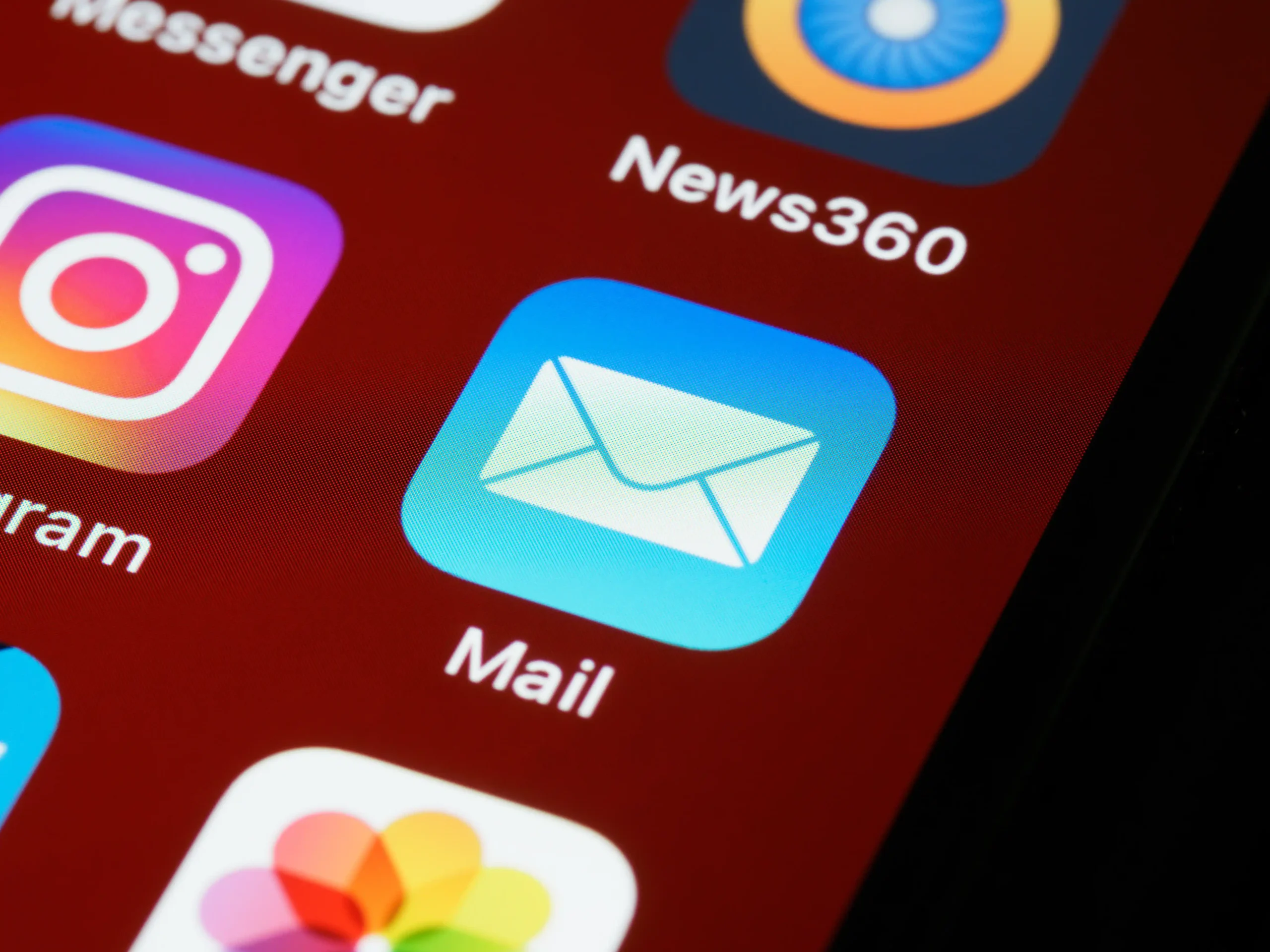 BEGINI CARA MENULIS EMAIL BISNIS YANG PROFESIONAL DAN EFEKTIF!