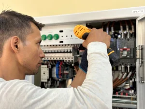 INSTRUMENTATION AND ELECTRICAL MAINTENANCE: PERAN PENTING DALAM KEANDALAN SISTEM INDUSTRI