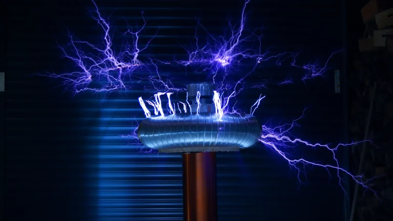 5 HAL YANG PERLU DIPAHAMI TENTANG ARC FLASH PADA SISTEM LISTRIK