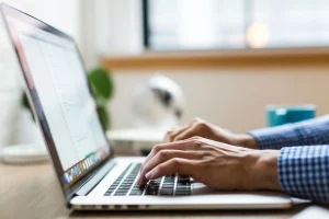 ETIKA KORESPONDENSI BISNIS UNTUK MENJAGA PROFESIONALISME PERUSAHAAN