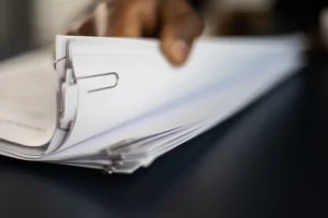 SISTEM KLASIFIKASI ARSIP UNTUK MEMUDAHKAN PENYIMPANAN DAN PENCARIAN DOKUMEN