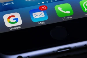 SKILL MENGELOLA SURAT DAN EMAIL UNTUK SEKRETARIS